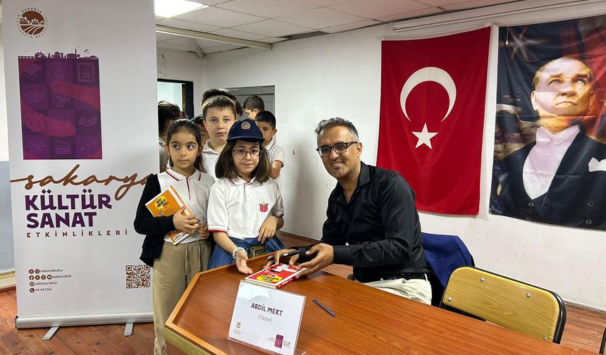 Okul Sıralarında Edebiyat ve İlham Dolu Buluşma
