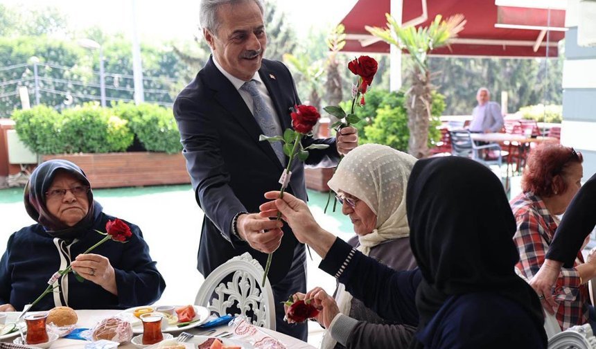 Başkan Alemdar’dan Anneler Günü’nde Anlamlı Buluşma