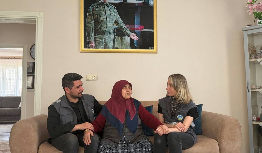 Büyükşehir’den Şehit Annelerine Anlamlı Ziyaret