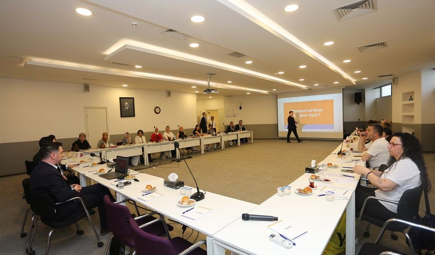Kırsal Üreticiler “Yarının Köyleri Projesi” Kapsamında E -Ticaret Eğitimiyle Bilgilendi