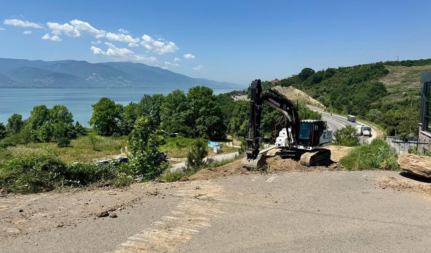 Serdivan’da Yol İşgali Sonlandırıldı: Esentepe Sakinlerine Yeni Güzergah