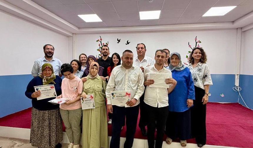 Engelsiz Hobi Atölyelerinde Karne Sevinci Yaşandı