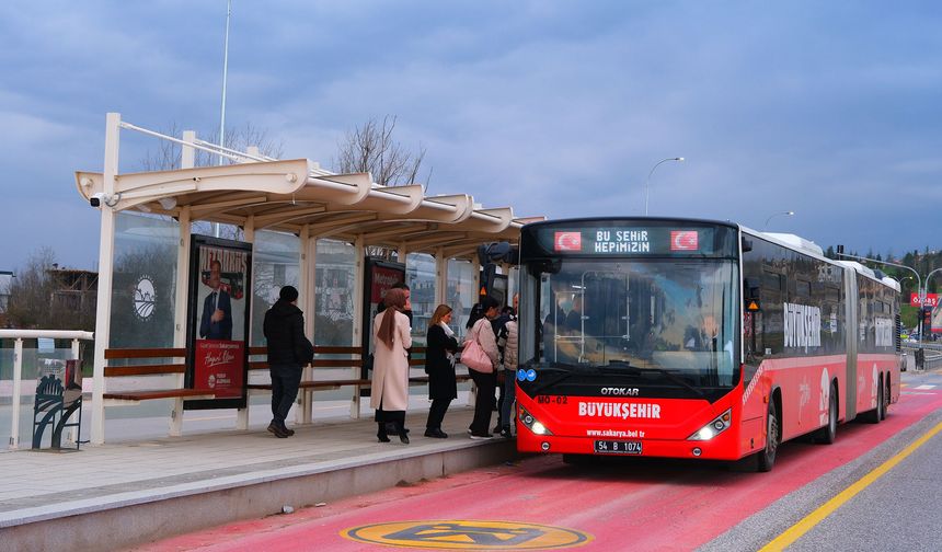 Sakarya’da Metrobüsle 1 Yıl: Rekor Üstüne Rekor Kırdı….