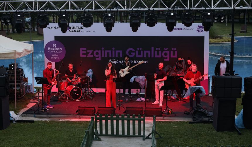 Ezginin Günlüğü Konseriyle Millet Bahçesi’nde Müzik Şöleni Yaşandı