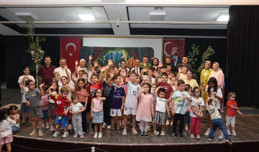 Erenler’de Çocuklar Tiyatro Programında Buluştu