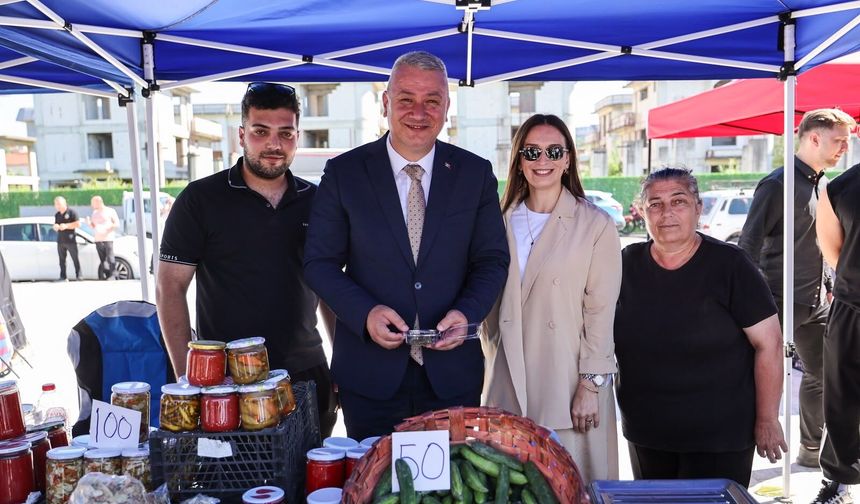 Serdivan Köylü Pazarı Hizmete Açıldı