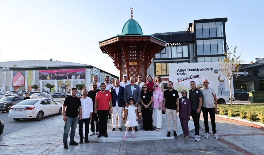 Aliya İzzetbegoviç’in Hatırası Serdivan’da Yaşatılıyor
