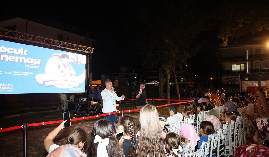 Tuzla’da Çocukların Sinema Sevinci