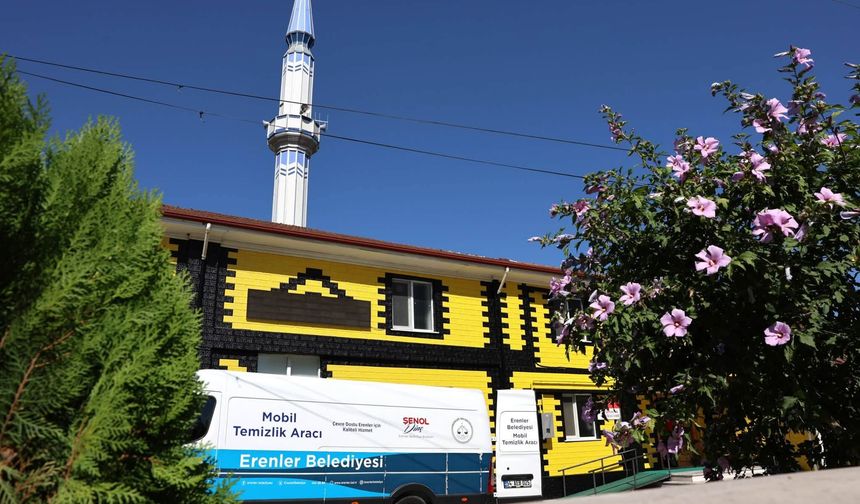 Erenler’in Camilerinde Temizlik Çalışmaları Sürüyor