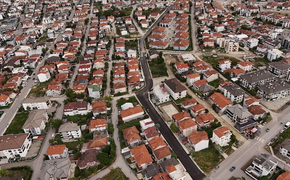 Serdivan’da 18. Cadde Yeni Yüzüne Kavuştu