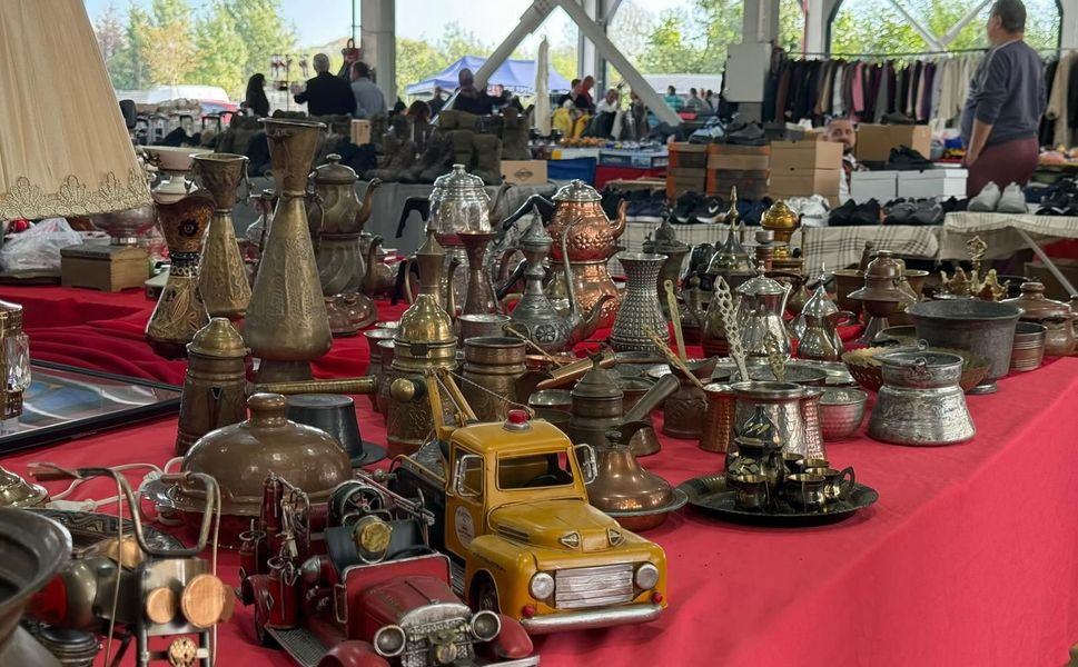 Serdivan’da Arabacıalanı Yeni Pazar Yeri’nde İki Günde İki Yeni Hizmet