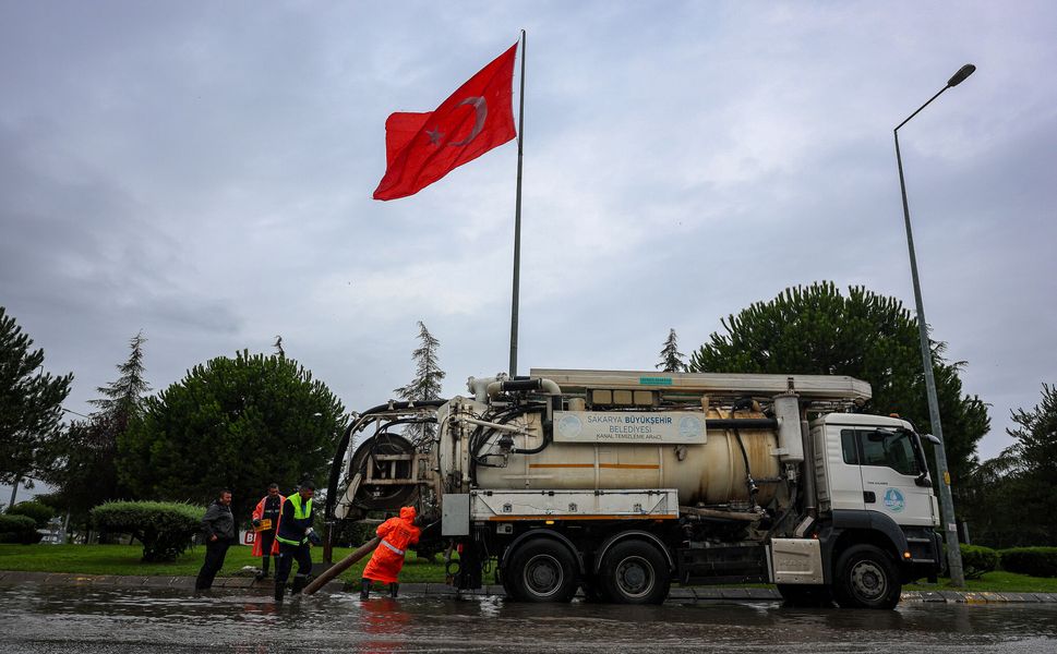 Şehri Etkisi Altına Alan Sağanak Yağışın İzleri Siliniyor